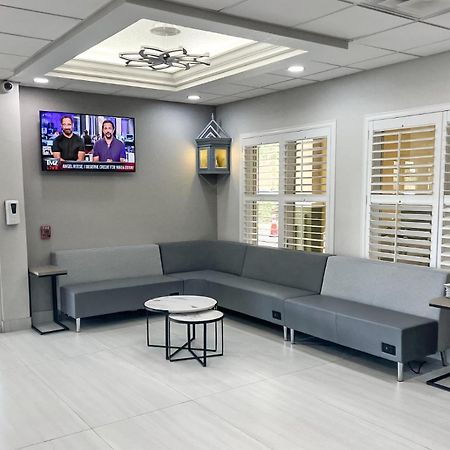 Quality Inn Airport - Cruise Port Tampa Esterno foto